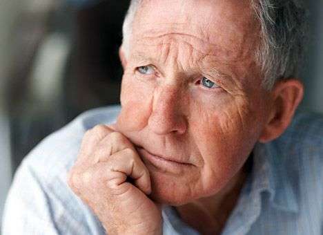 Минфин предлагает сократить пенсии для работающих пенсионеров на 50%