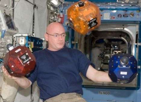 Google превратила спутники НАСА в роботов с искусственным интеллектом