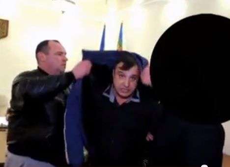 Луганские «регионалы» требуют срочно освободить Клинчаева и Добкина