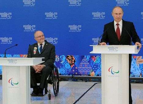 Путин говорит, что кризис в Крыму инициировала не Россия