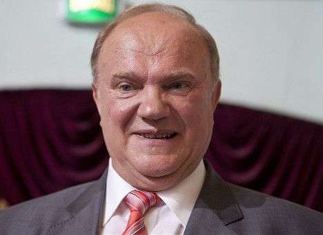 Главный коммунист РФ предостерег США от «бряцанья» санкциями против России