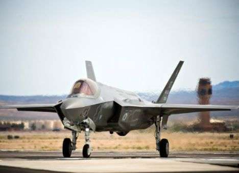 США обвинили китайских хакеров в краже технологий истребителя F-35