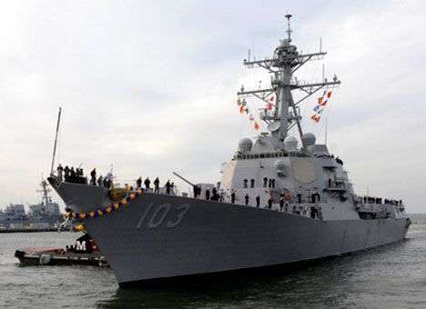 Эсминец США продолжит учения в Черном море