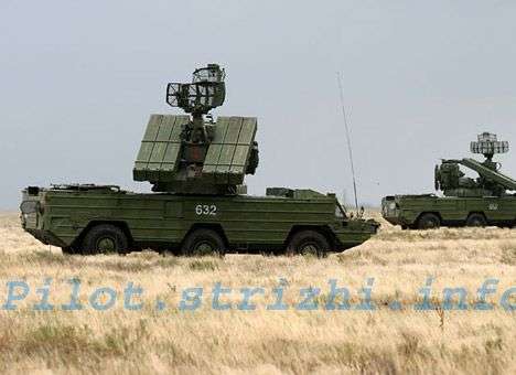 Российские оккупанты развернули на аэродроме в Крыму зенитно-ракетные комплексы