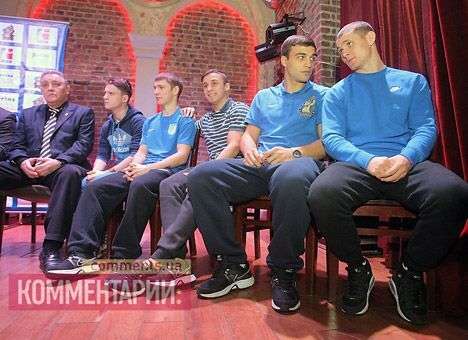 «Украинские атаманы» определились с составом на первый поединок против России