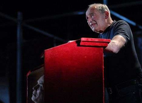 Валентин Гафт десятый день не покидает больницу