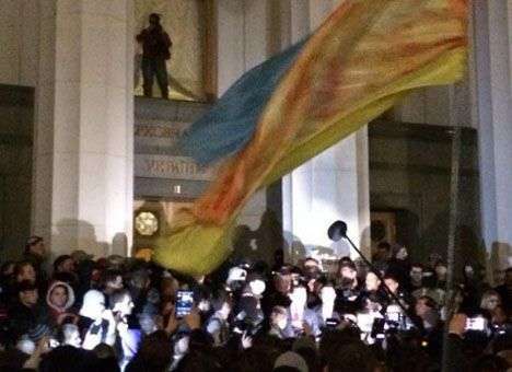 «Правый сектор» под Радой сегодня снова будет требовать отставки Авакова