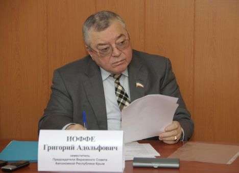 Новая конституция Крыма может быть принята до 10 апреля