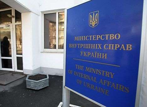 МВД и Минобороны разрешили оставить по три автомобиля