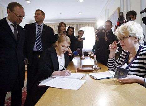 ЦИК зарегистрировала Тимошенко, Порошенко и Симоненко кандидатами в президенты