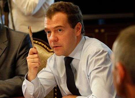 РФ постарается взыскать доходы, недополученные из-за льгот на поставку газа Украине — Медведев