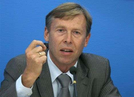 Соболев: власть потратит на оборону 1 млрд. гривен от продажи арестованных ГСМ