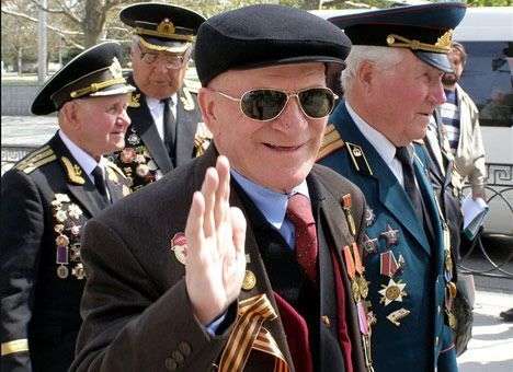 Порвать с георгиевской ленточкой