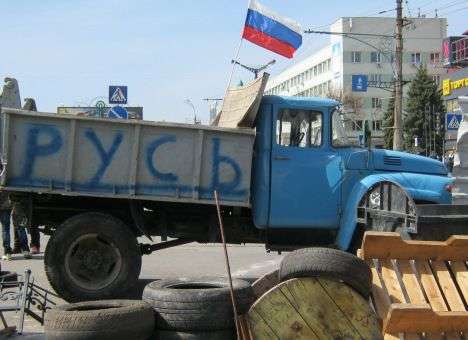 Сепаратисты в Луганске заминировали здание СБУ и взяли заложников (ОНЛАЙН)