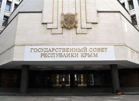Самопровозглашенный Госсовет Крыма единогласно принял Конституцию