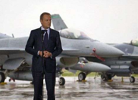 Туск хочет увеличить присутствия вооруженных сил США в Польше