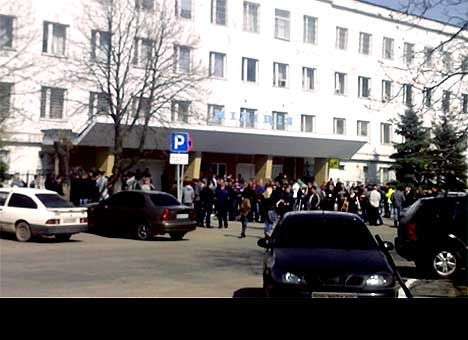 В Стаханове боевики собираются штурмовать горотдел милиции