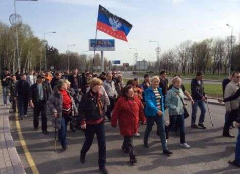 В Донецке экстремисты пытаются захватить аэропорт. Администрация не против (ФОТО)