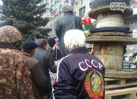 Луганские сепаратисты избрали «народного губернатора» (ФОТО)