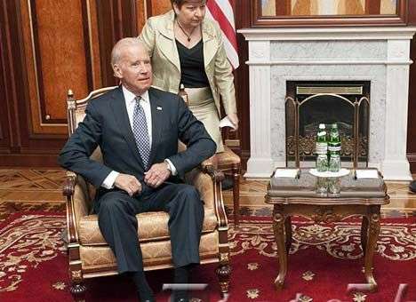 РФ вместе с ОБСЕ должна контролировать выполнение Женевских договоренностей, — вице-президент США