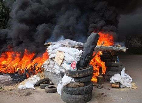 При разблокировании блокпостов в Славянске уничтожено  5 террористов, — МВД (ВИДЕО)