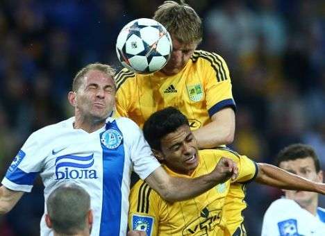 «Днепр» проиграл в Харькове (ВИДЕО)