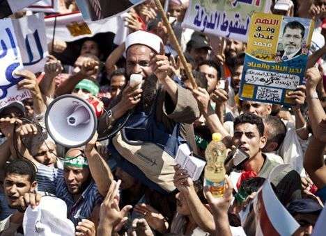 Лидер «Братьев-мусульман» и еще почти 700 активистов приговорены к смерти в Египте