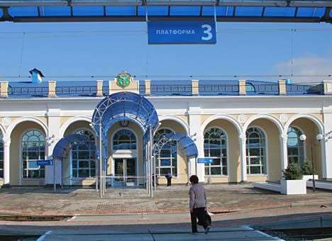 В Славянске возобновлено железнодорожное движение