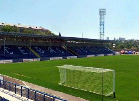 Руководство Крыма больше не разрешает играть в футбол в Севастополе