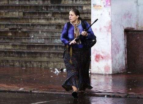 В Славянск прибыло подкрепление из Крыма. Блокпосты «усилили» женщинами (ВИДЕО)