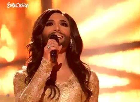 В России призвали запретить въезд бородатой победительнице Евровидения