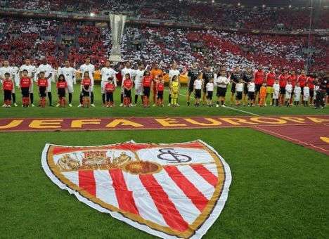 «Севилья» в серии пенальти выигрывает Лигу Европы