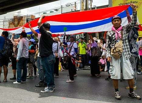 Армия Таиланда готова вмешаться в затяжной внутриполитический конфликт