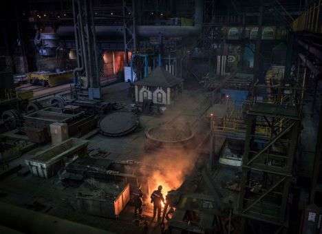 Рабочие Ахметова выходят на улицы, чтобы прекратить беспорядки