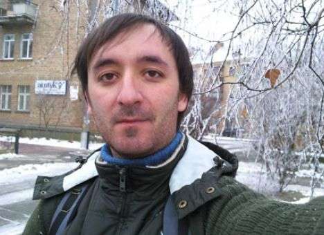 Самооборона Аксенова после пяти часов издевательств отпустила задержанного журналиста (ВИДЕО)