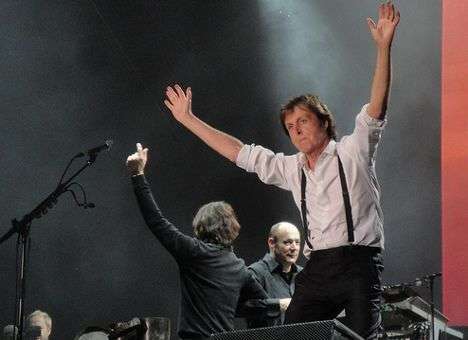 Врачи запретили Полу Маккартниу выходить на сцену