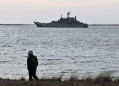 Россия возвращает Украине еще пять захваченных в Крыму кораблей ВМС