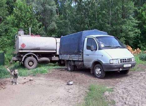 На Харьковщине преступники продали заводам 40 тонн ворованной нефти