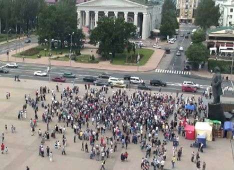 В Донецке шахтеры помаршировали на митинг «ДНР»