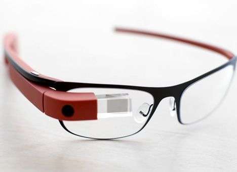 У Google Glass 2 появится миниатюрный OLED-дисплей