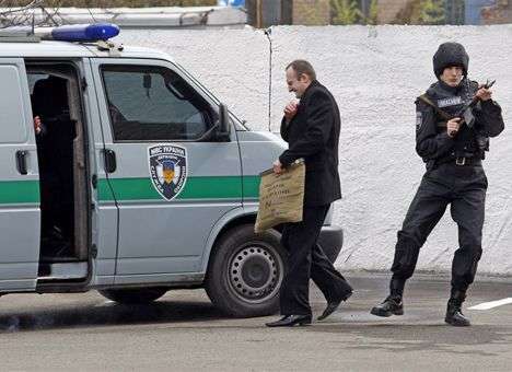 В Донецке боевики похитили бронемашину «Приватбанка» с 3,7 млн. гривен — СМИ