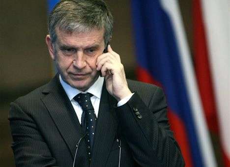 Стало известно, кто приедет на инаугурацию Порошенко от России