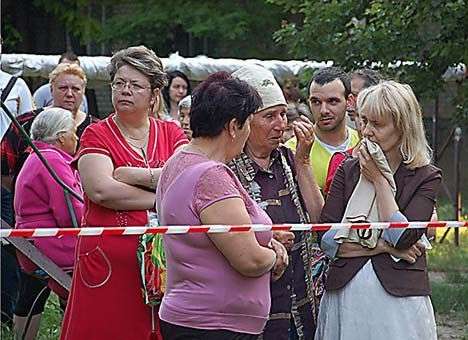 54 человека эвакуировали из разрушенного взрывом дома в Николаеве