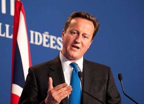 Кэмерон: РФ ждут новые санкции, если она начнет торговую войну с Украиной