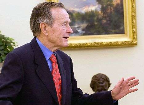 Джордж Буш-старший отмечает 90-летие