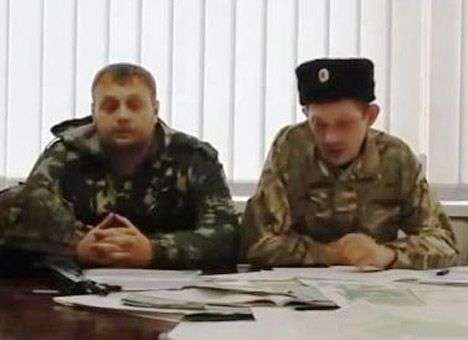 В Северодонецке вооруженные ополченцы заняли здание военкомата