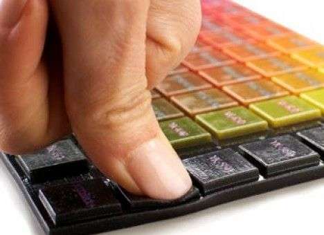 Stratasys обновила цветную палитру «расходников» для своего 3D-принтера (ФОТО, ВИДЕО)