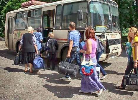 Под видом мирных жителей «ДНРовцы» бегут из зоны АТО – СМИ