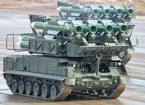 Россия перебросила военную технику и солдат к границам Украины — Парубий