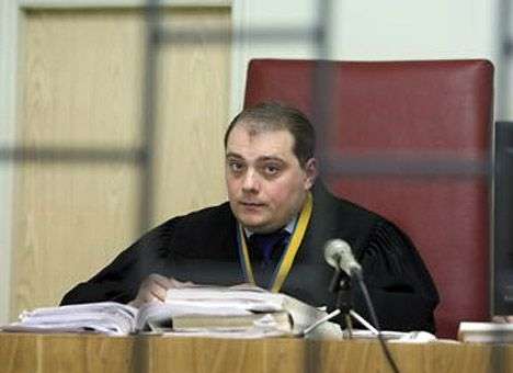 Судья, освободивший Лозинского, незаконно освободил еще двух осужденных за убийство – ГПУ